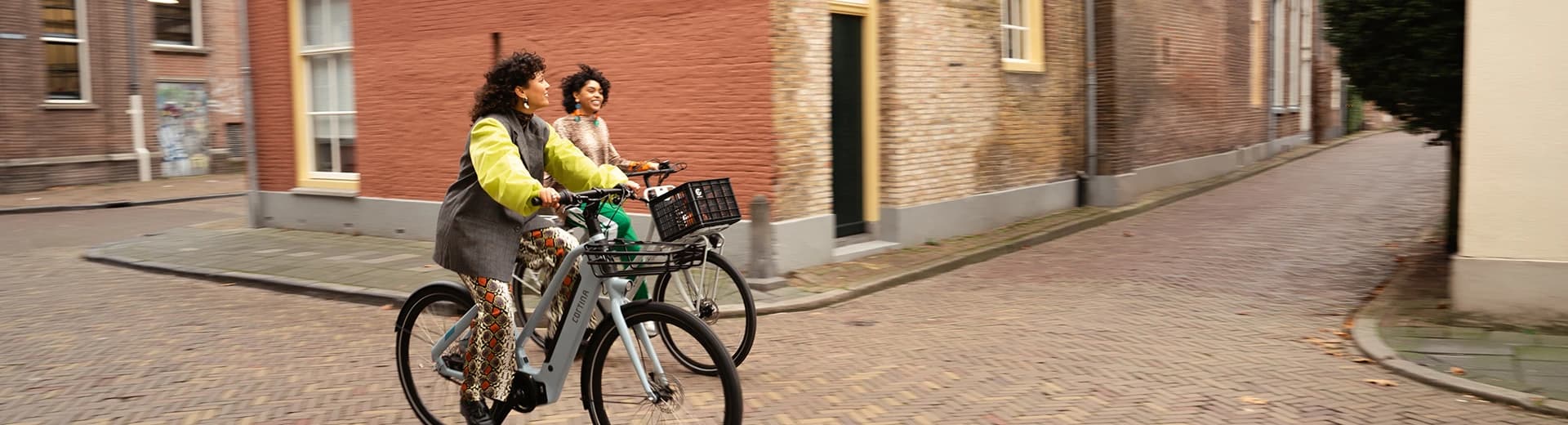 cortina-homepage-header-u4-en-e-blau-original-as-you